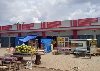Pasca Kanopi Ambruk, Pedagang di Stadion Way Dadi Keluhkan Sepi Pembeli