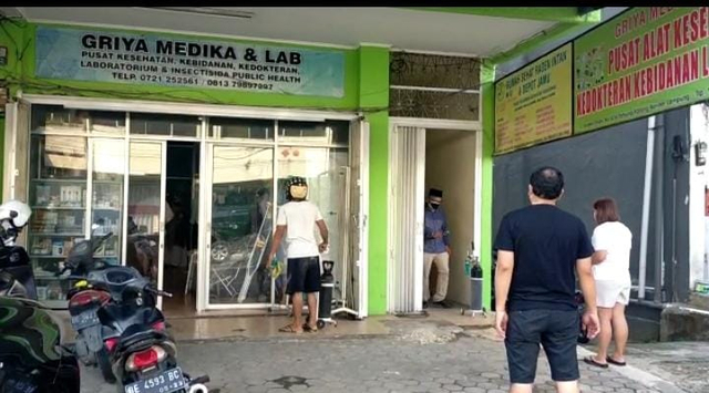 Bayar Sukarela, Isi Ulang Tabung Oksigen di Griya Medika Bandar Lampung