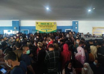 Kerumunan Vaksinasi di RSUDAM, LBH Bandar Lampung: Tidak Belajar dari Pengalaman