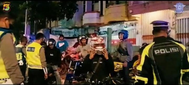Sejumlah Pemuda Kocar-kacir Saat Polisi Patroli Balap Liar di Bandar Lampung
