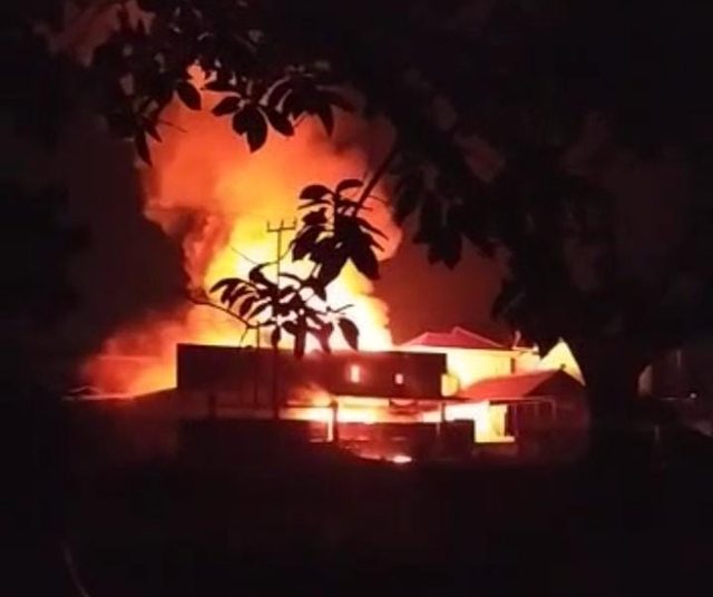 Diduga Korsleting Listrik, Toko Sembako di Lampung Selatan Ludes Terbakar