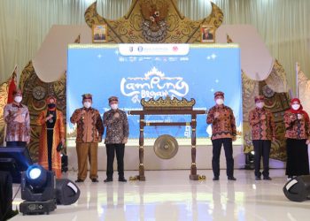 Gubernur Lampung Sampaikan Subsektor Pariwisata Andalan Depan Menpar Menkop UKM
