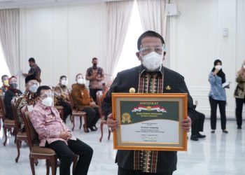 Provinsi Lampung Terima Penghargaan Peringkat Satu Peningkatan Produksi Padi