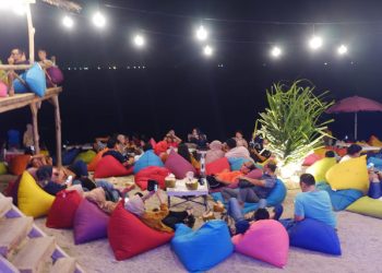 Bersantai di Pantai Sembari Kulineran Ala Cafe Sebalang Space Lampung Selatan