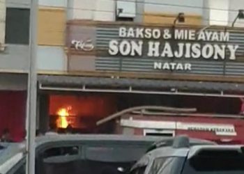 Diduga Selang Gas Bocor, Dapur Gerai Bakso Sony Natar Lampung Selatan Terbakar