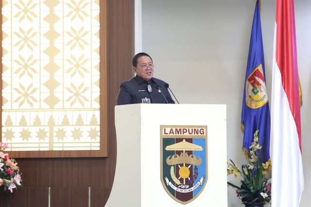 Gubernur Sampaikan 10 Upaya Optimalkan Pendapatan Daerah Terkait Raperda APBD