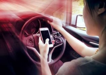 Ditlantas Polda Lampung Perketat Awasi Pengendara yang Kedapatan Mainkan Ponsel