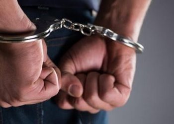 Berada di Atap Rumah Warga dan Buat Resah, Pria di Bandar Lampung Diamankan