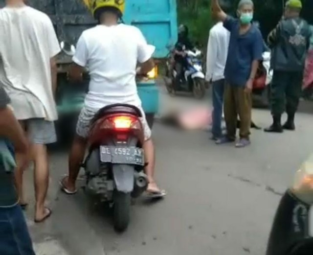 Hendak Mendahului, Pengendara Motor di Bandar Lampung Tewas Terlindas Bus