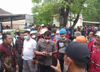 Soal BPJS Ketenagakerjaan, Puluhan Buruh Demo di Kantor Koperasi TKBM Lampung