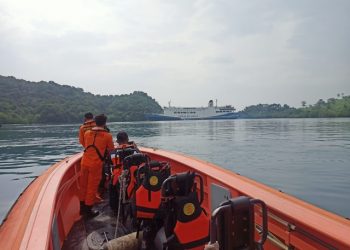 342 Penumpang KMP Amadea Berhasil Dievakuasi Usai Kandas Terbawa Arus di Lampung