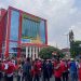 Ratusan Buruh TKBM Gelar Aksi di Kantor Pemkot Bandar Lampung, Jalan Ditutup