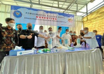 2048,79 Gram Sabu Diblender BNN Lampung untuk Dimusnahkan