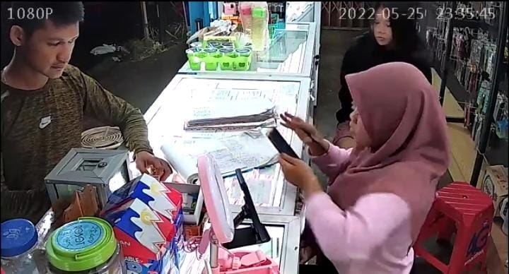 Tampang Pencuri HP di Kemiling, Bandar Lampung, Terekam Jelas di CCTV