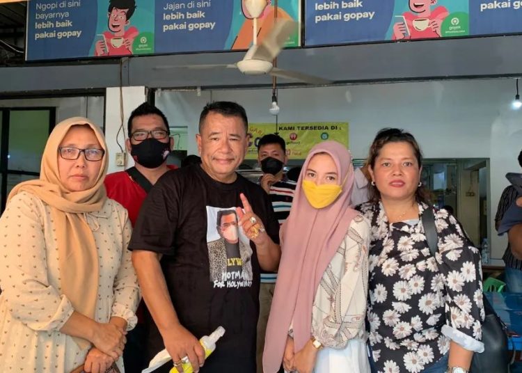 Hotman Paris Turun Tangan Bantu Paman yang Diduga Difitnah Cabuli Keponakannya