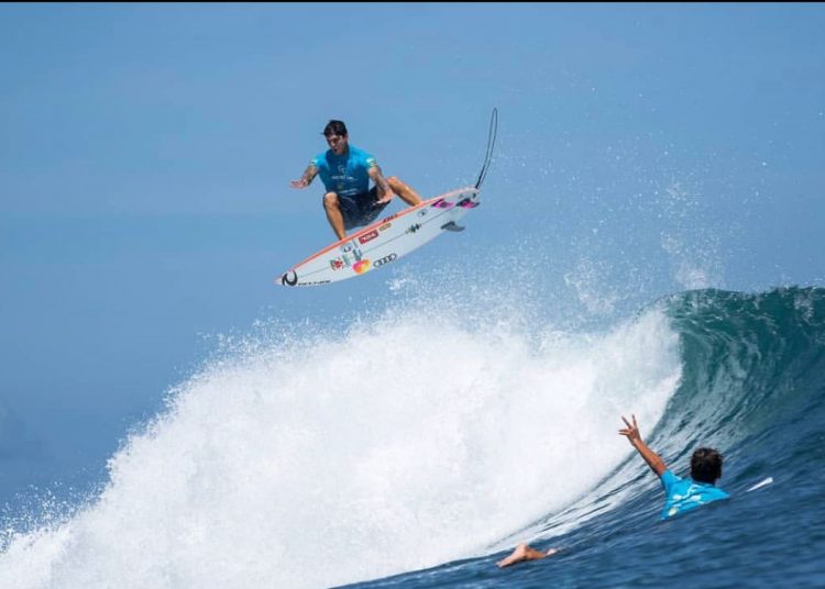Jelang Liga Selancar Dunia, Penginapan di Pesisir Barat Penuh Tamu Mancanegara