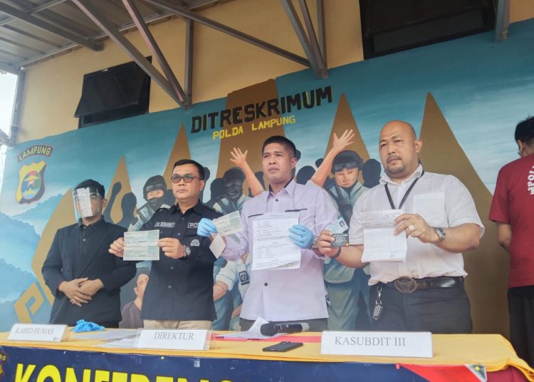 Mengaku Kerabat Gubernur Lampung, Pria Ini Tipu Korbannya hingga Rp 1,6 Miliar