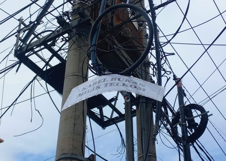Usai Viral, Kabel di Trotoar Jalan Sudirman Bandar Lampung Ditempeli Kertas