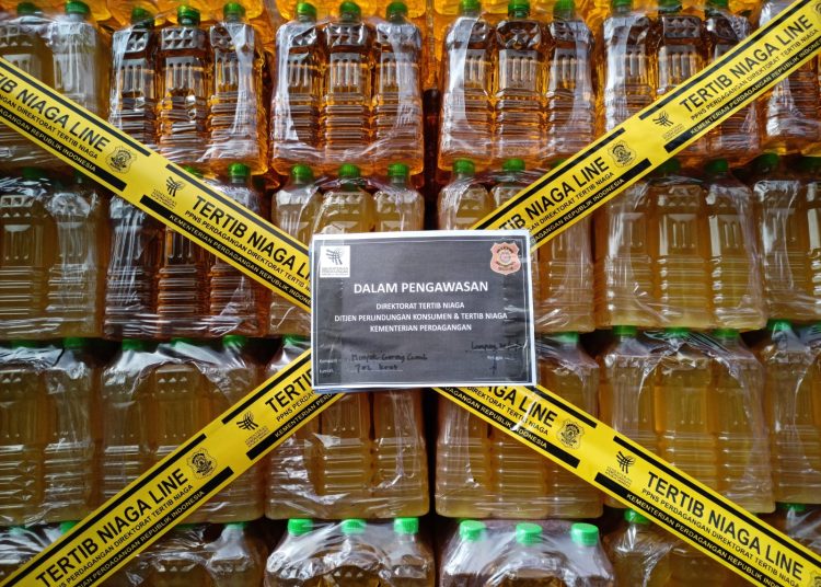 Polisi Selidiki 24,8 Ton Minyak Goreng Curah di Lampung yang Dikemas Dalam Botol