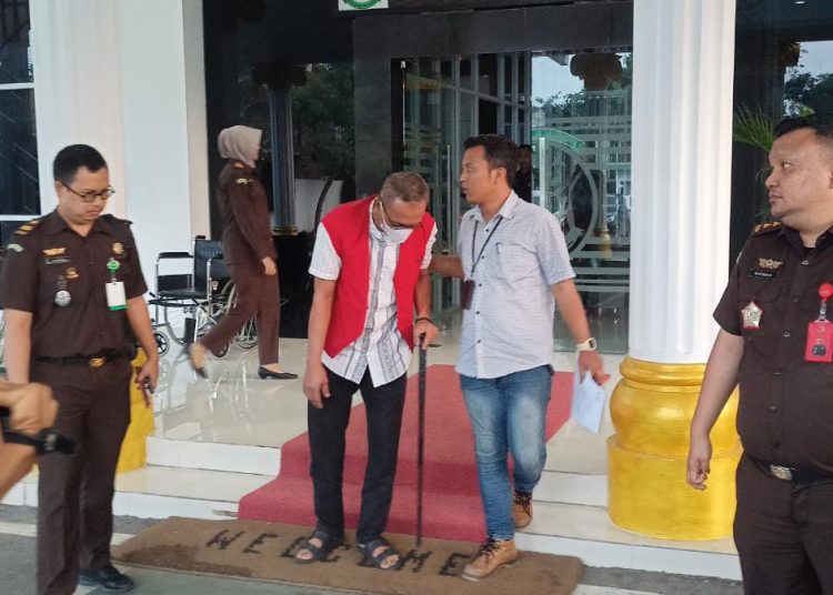 Korupsi Kredit Fiktif Kios Pasar Gudang Lelang Rp 3,79 M, 4 Tersangka Ditahan