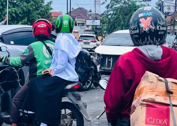 Kecelakaan Mobil Tabrak Mobil di Jalan Hos Cokroaminoto, Kota Bandar Lampung