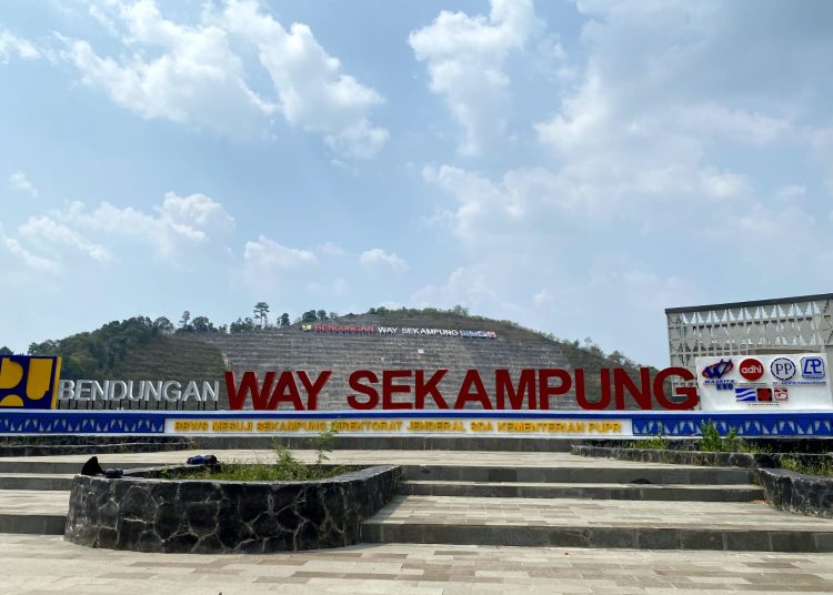 Melihat Lebih Dekat Keindahan Bendungan Way Sekampung di Pringsewu, Lampung